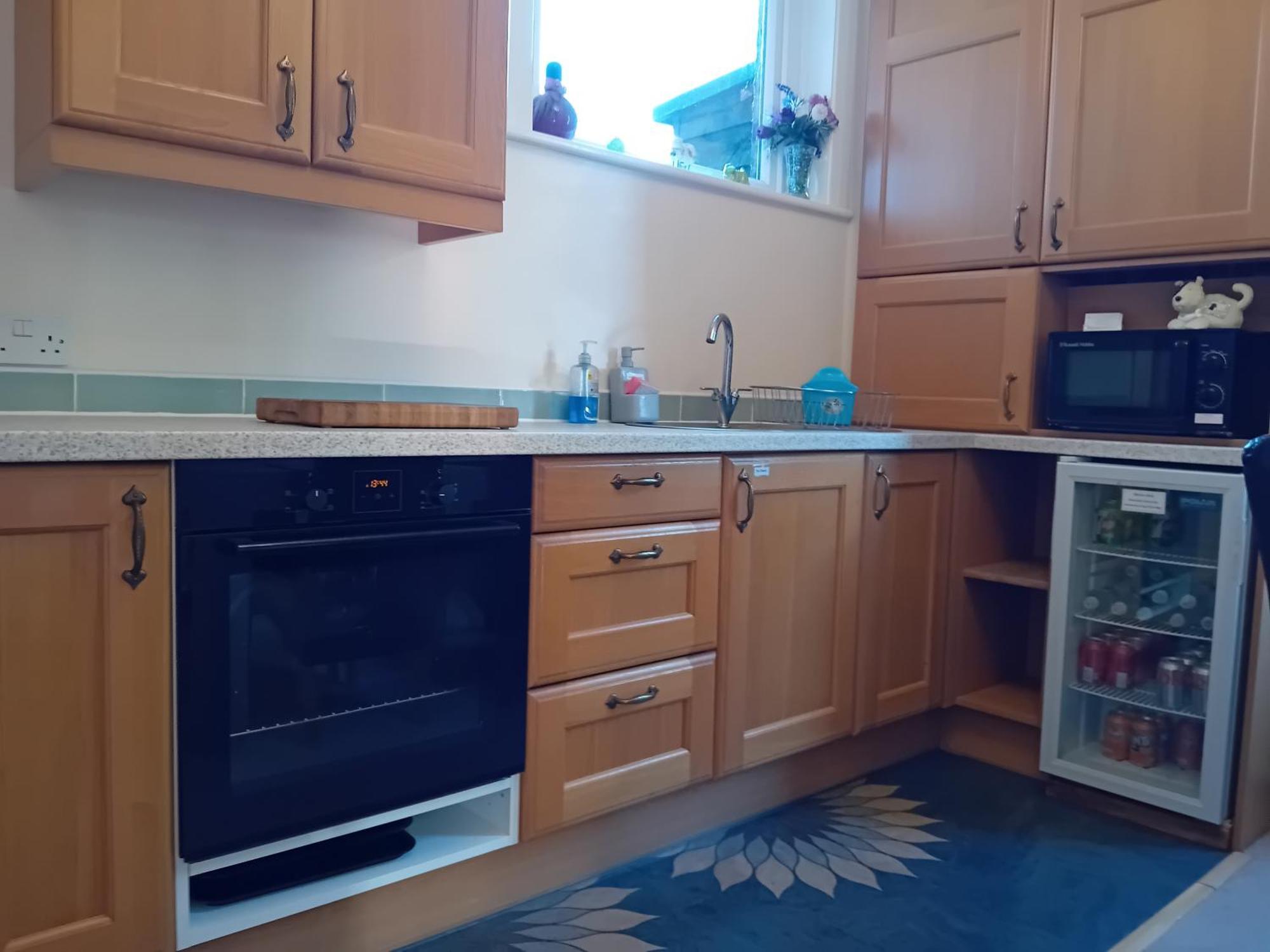 Home From Home Guesthouse 레이스톤 외부 사진