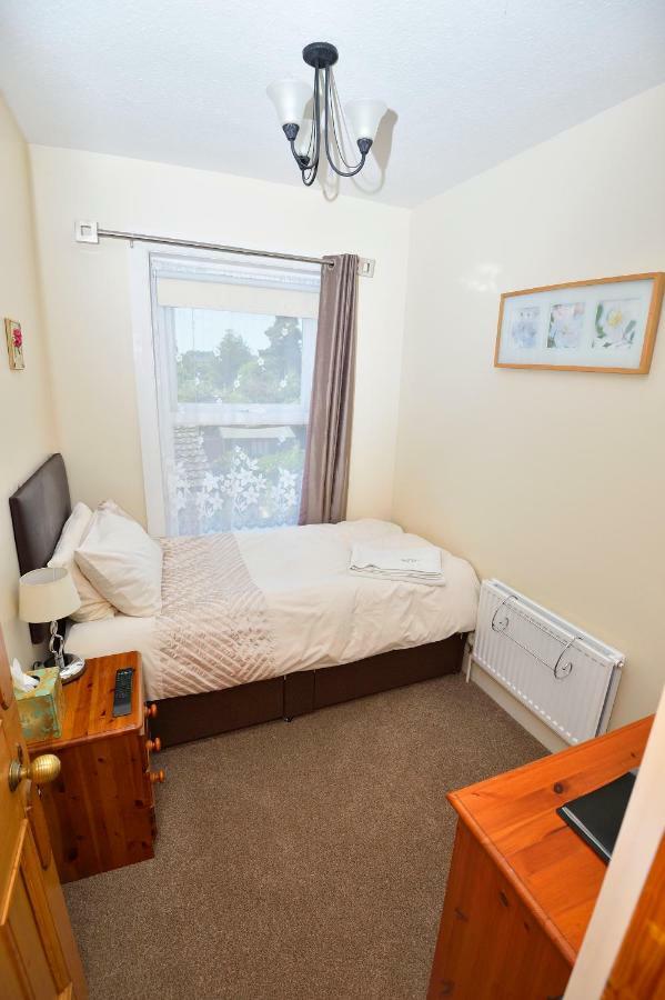 Home From Home Guesthouse 레이스톤 외부 사진